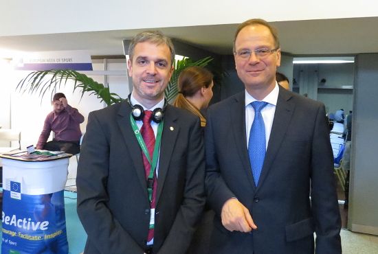 EUSA Secretary General Mr Pecovnik with EU Commissioner for Sport Mr Navracsics