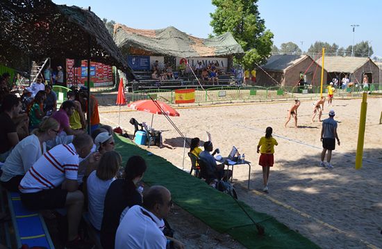 Beach volleyball, observed also by EUSA President Mr Roczek