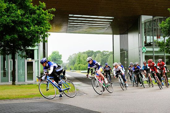 Cycling at GNSK [Photo (C) Bart van Overbeeke Fotografie] 