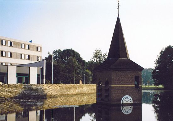 University of Twente and its art installations