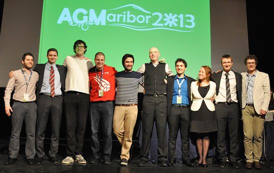 Outgoing and new incoming Board of ESN