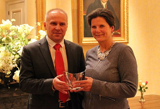 EUSA President Mr Roczek and Erasmus University President Mrs van der Meer Mohr