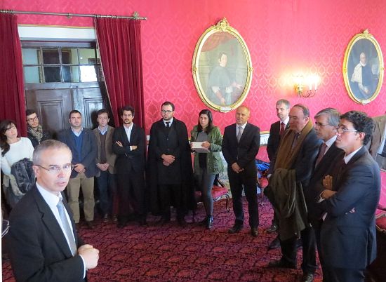 Rector of the University of Coimbra receiving the participants