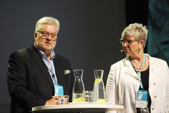 ENGSO representatives - Mr Harri Syvsalmi and Mrs Birgitta Kervinen (Photo (C) Soile Kallio)