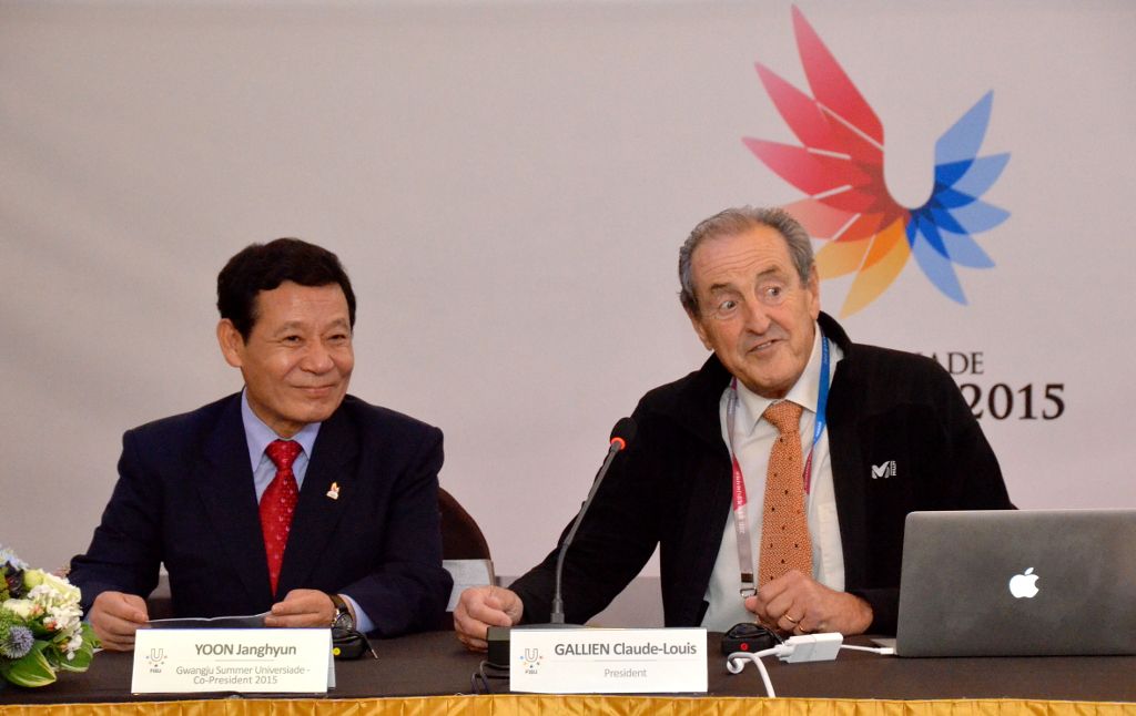 Mayour of Gwangju and FISU President