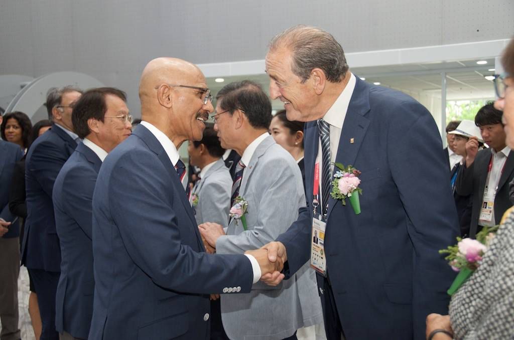 FISU and GUOC President, and the City of Gwangju representatives welcoming the guests