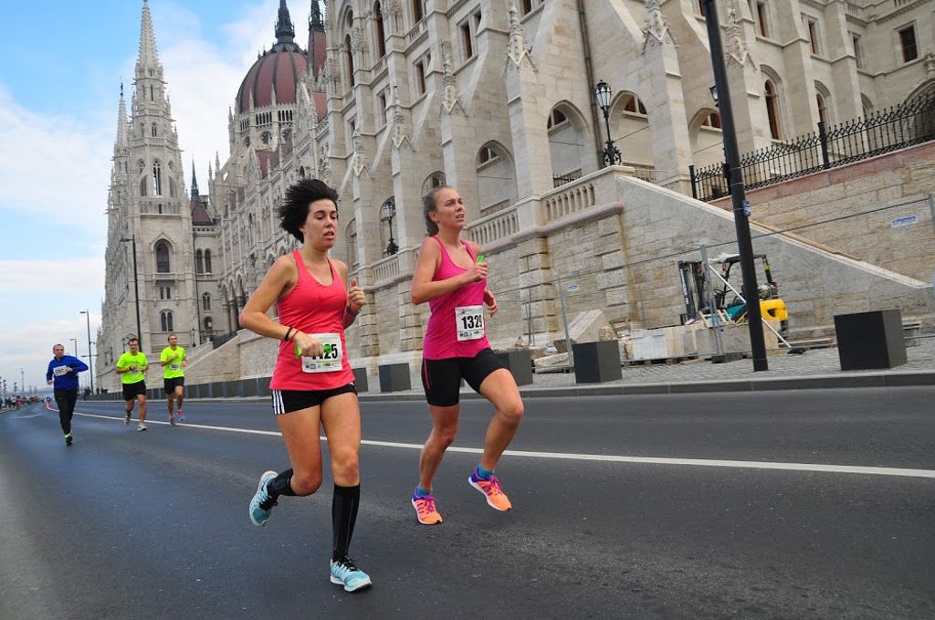 The track also passed the Parliament