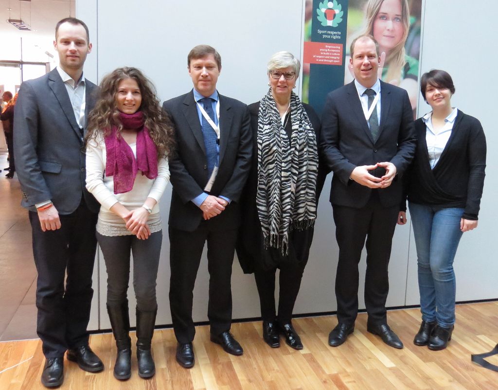 Representatives of EUSA, ENGSO, ENGSO Youth and the European Commission