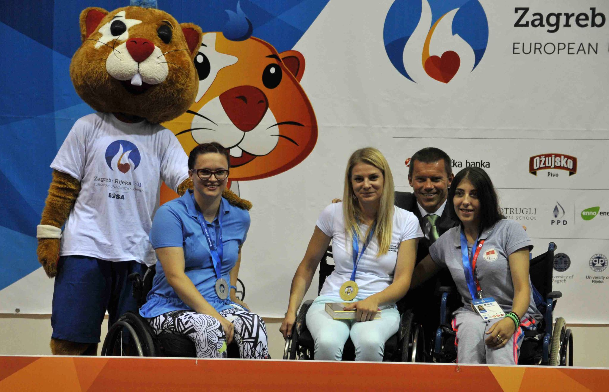 Podium women