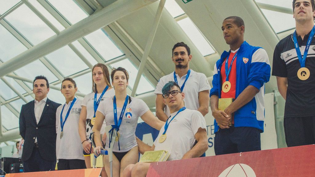 Medal awardings in swimming and para swimming