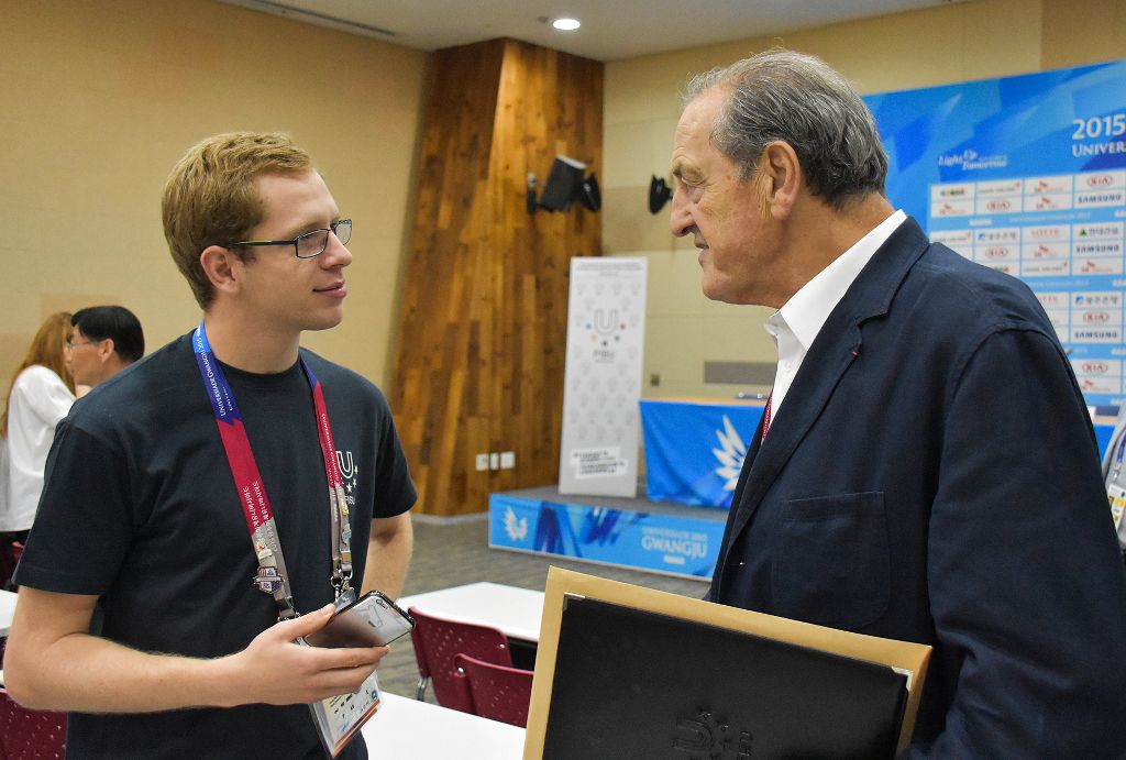 Maximilian Länge interviewing former FISU President Claude-Louis Gallien