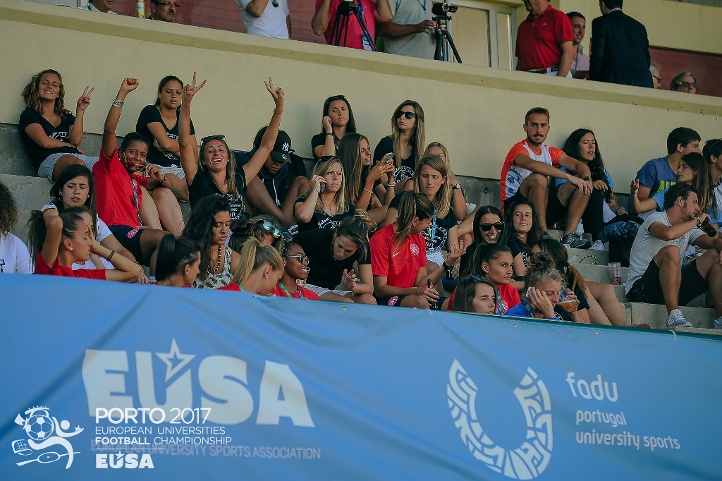 Cheering for their favourites