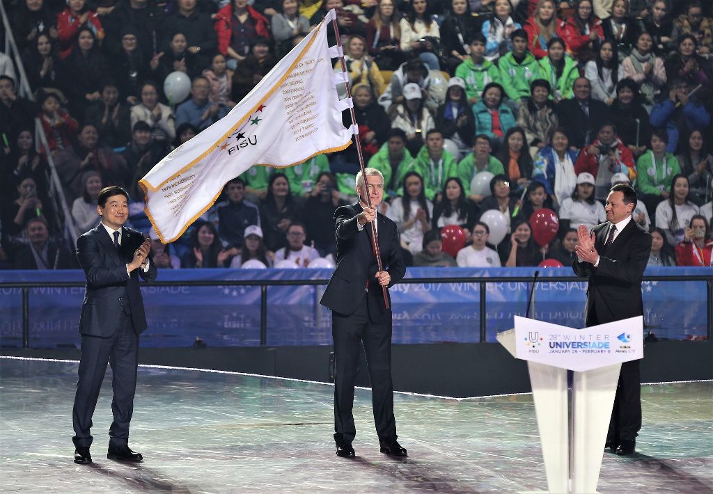 FISU flag passing